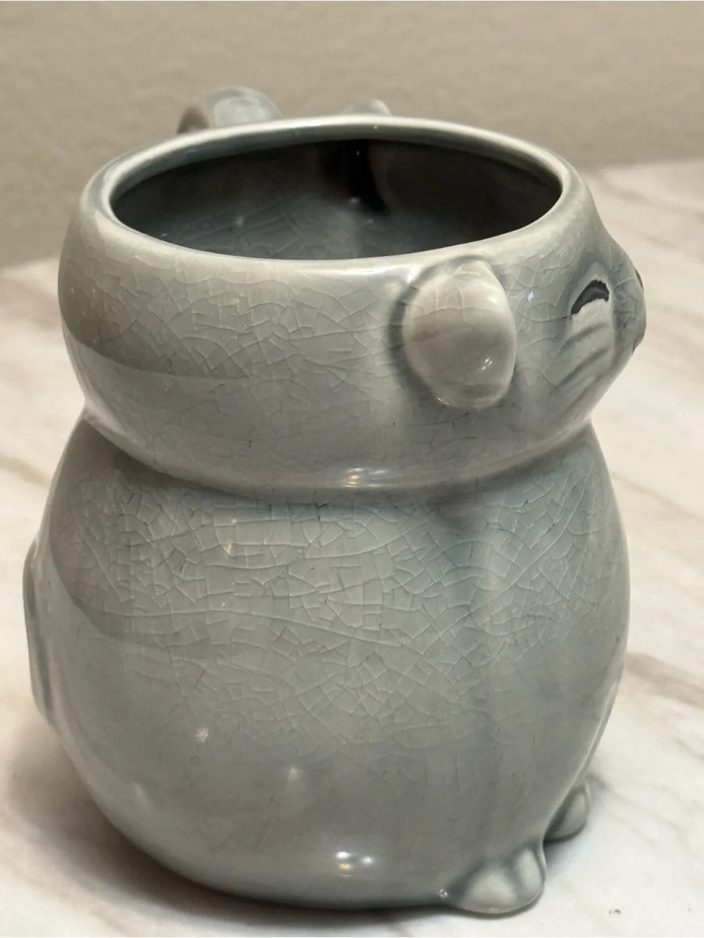 Pier 1 grey smiley Cat coffee mug 4 1/2” height